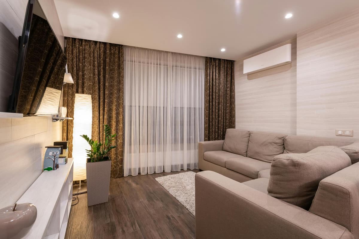 Temizlik sonrası villa salonu